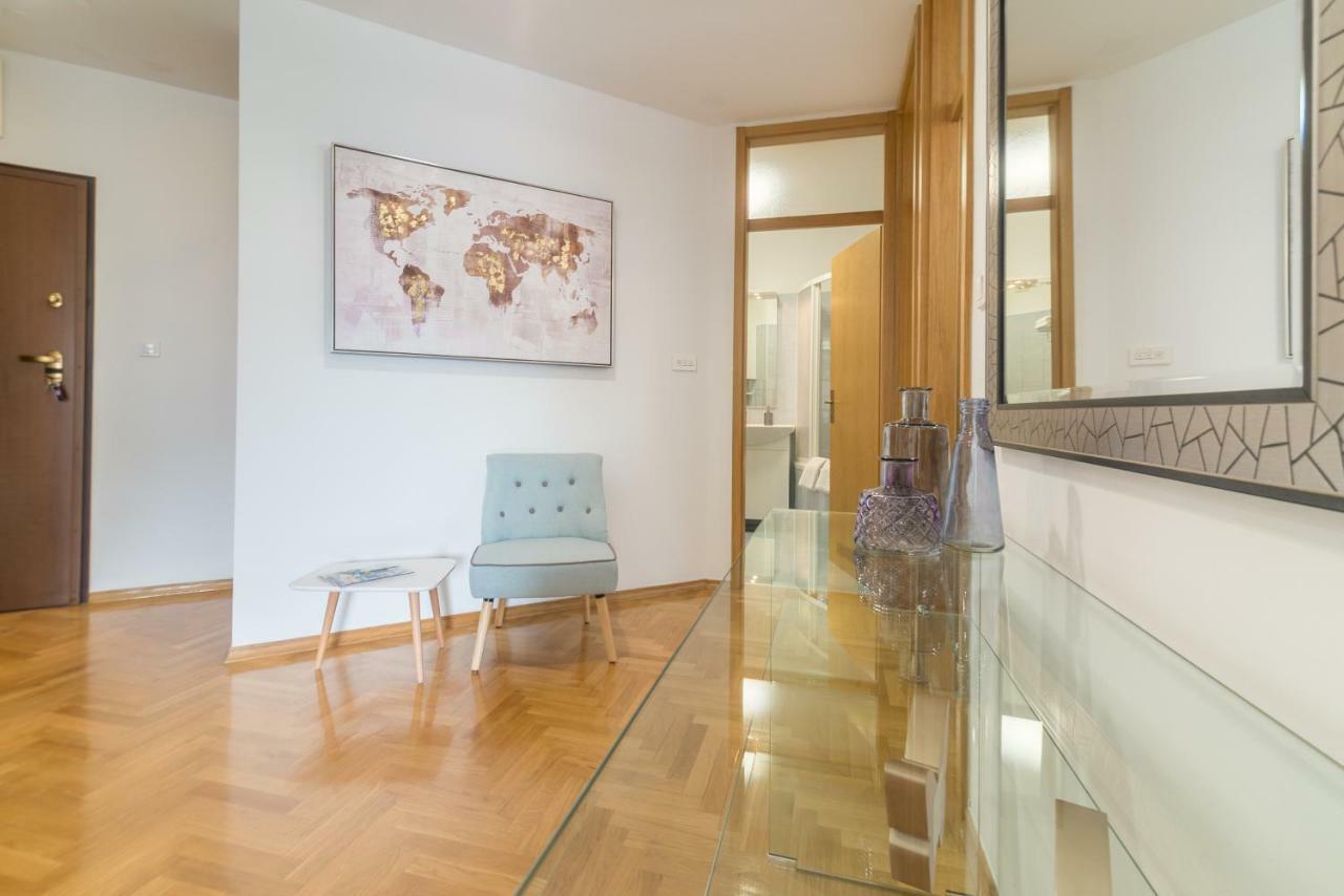 Anina Apartment *